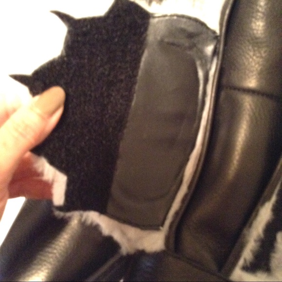 Katy Perry Honey Faux Fur Bear Paw Sneakers - Picture 8 of 8